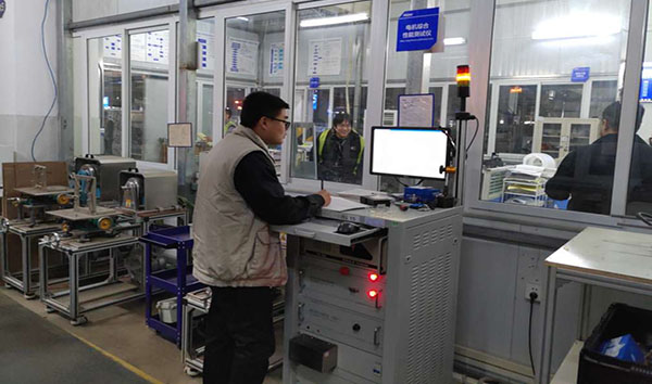 測(cè)功機(jī)客戶現(xiàn)場(chǎng)-艾普智能.jpg 測(cè)功機(jī)客戶現(xiàn)場(chǎng)-艾普智能.jpg