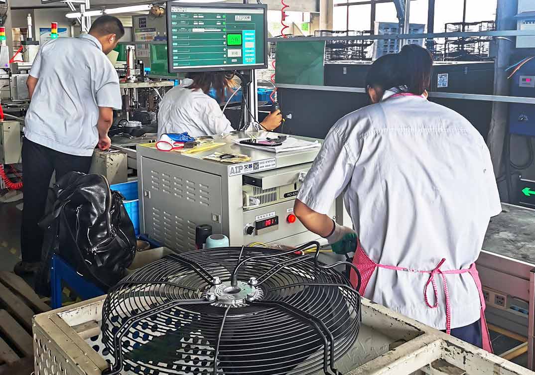 風(fēng)機電機檢測儀應(yīng)用現(xiàn)場—艾普智能.jpg 風(fēng)機電機檢測儀應(yīng)用現(xiàn)場—艾普智能.jpg