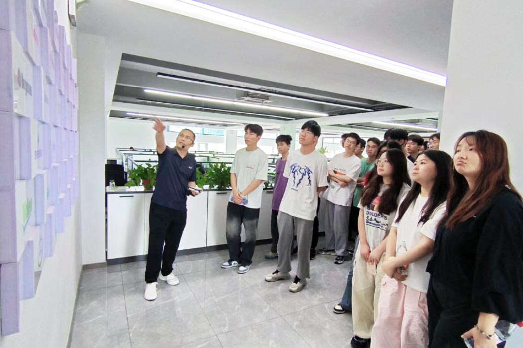 中國石油大學（華東）師生走進艾普智能，攜手共促產學研深度融合
