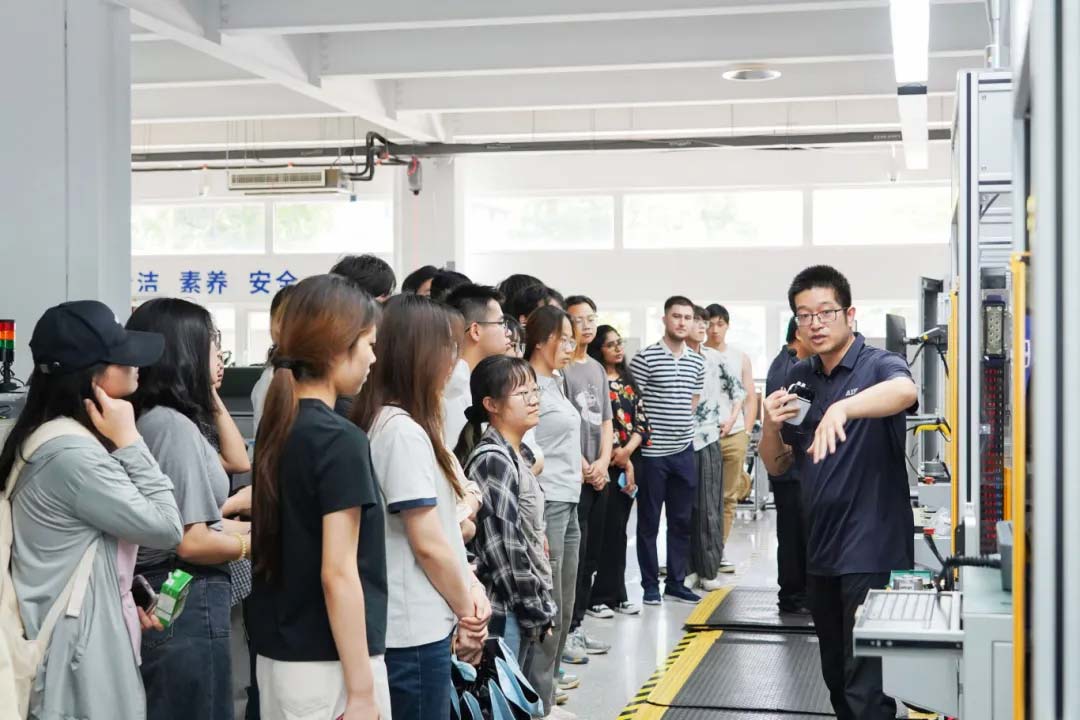 深化產教融合丨中國石油大學（華東）與艾普智能共筑實踐育人平臺