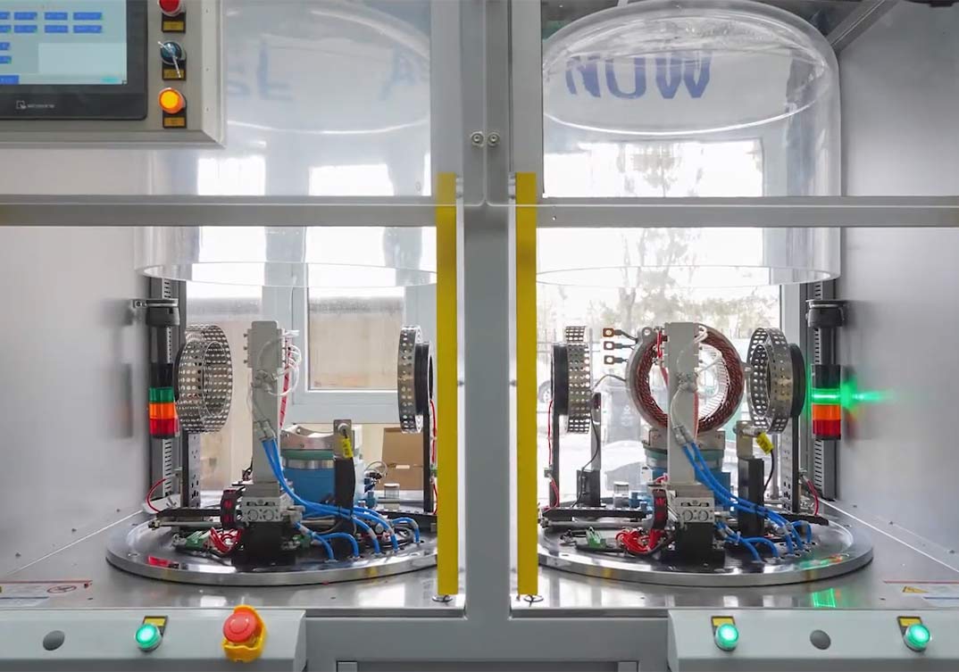 汽車(chē)驅(qū)動(dòng)電機(jī)定子真空測(cè)試設(shè)備應(yīng)用現(xiàn)場(chǎng)